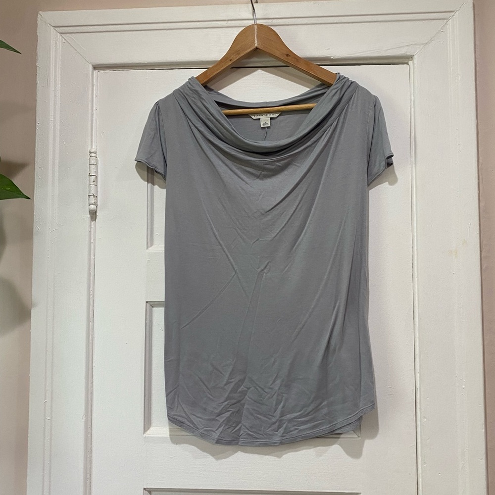 Banana republic grey wide neck shirt